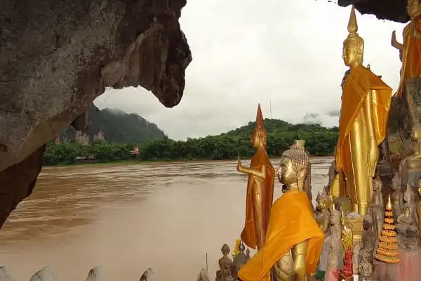Circuits-Laos-Pak-Ou1.webp